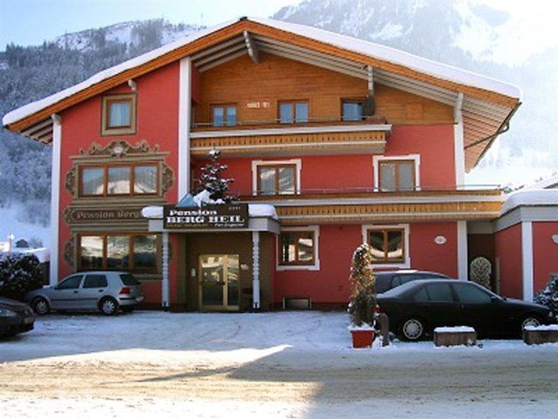 Pension Bergheil Kaprun Exterior foto